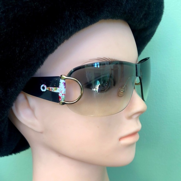 Gucci Sunglasses - Picture 1 of 7